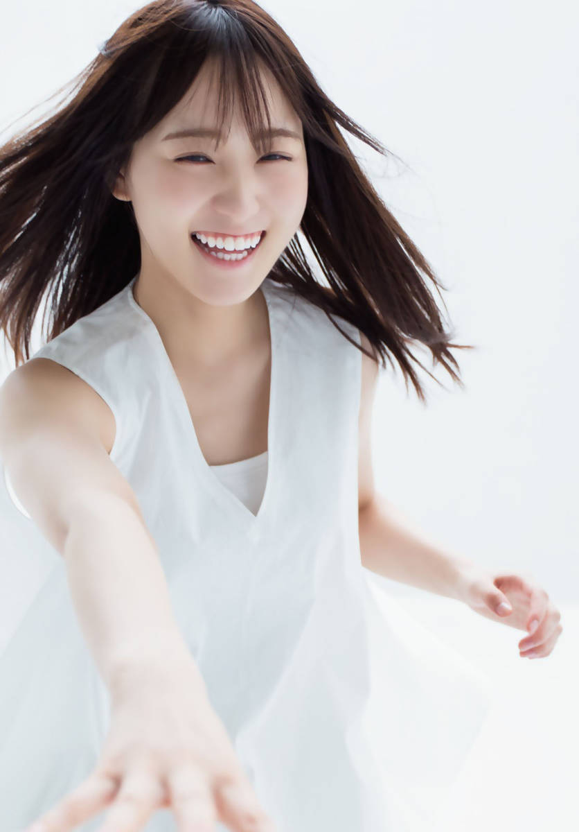 菅井友香 L判 グラビア写真 50枚 おまけ 2l判 3枚付き 計53枚セット 写真 売買されたオークション情報 Yahooの商品情報をアーカイブ公開 オークファン Aucfan Com