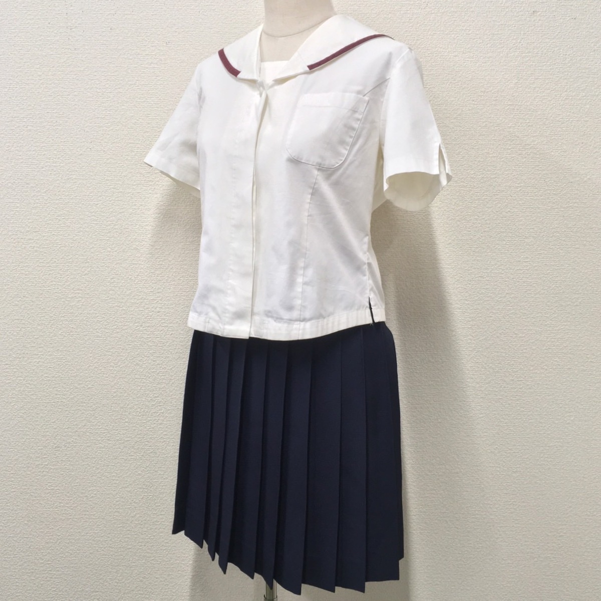  A334 兵庫県 私立 三田松聖高校 上下セット /L/W72/セーラーブラウス/スカート/夏用/夏服/半袖/女子学生/学生服/中学校/高校/制服/(学生服)｜売買されたオークション情報、yahooの商品情報をアー 学生服