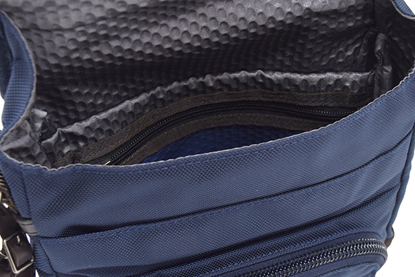 極美品 定価34,560円 トゥミ【TUMI】ALPHA BRAVO Barstow Crossbody  