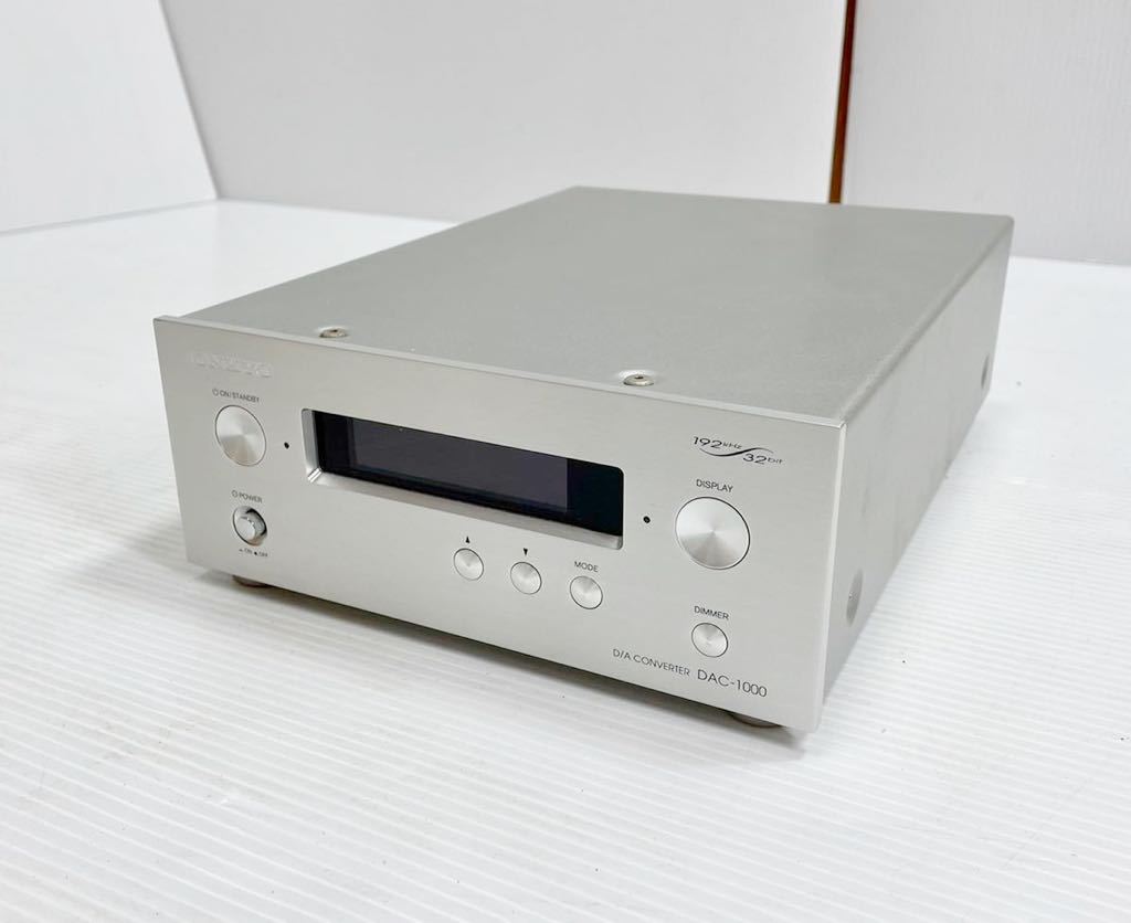 ONKYO オンキョー DAC-1000 D/Aコンバーター 音響機器 シルバー系 本体