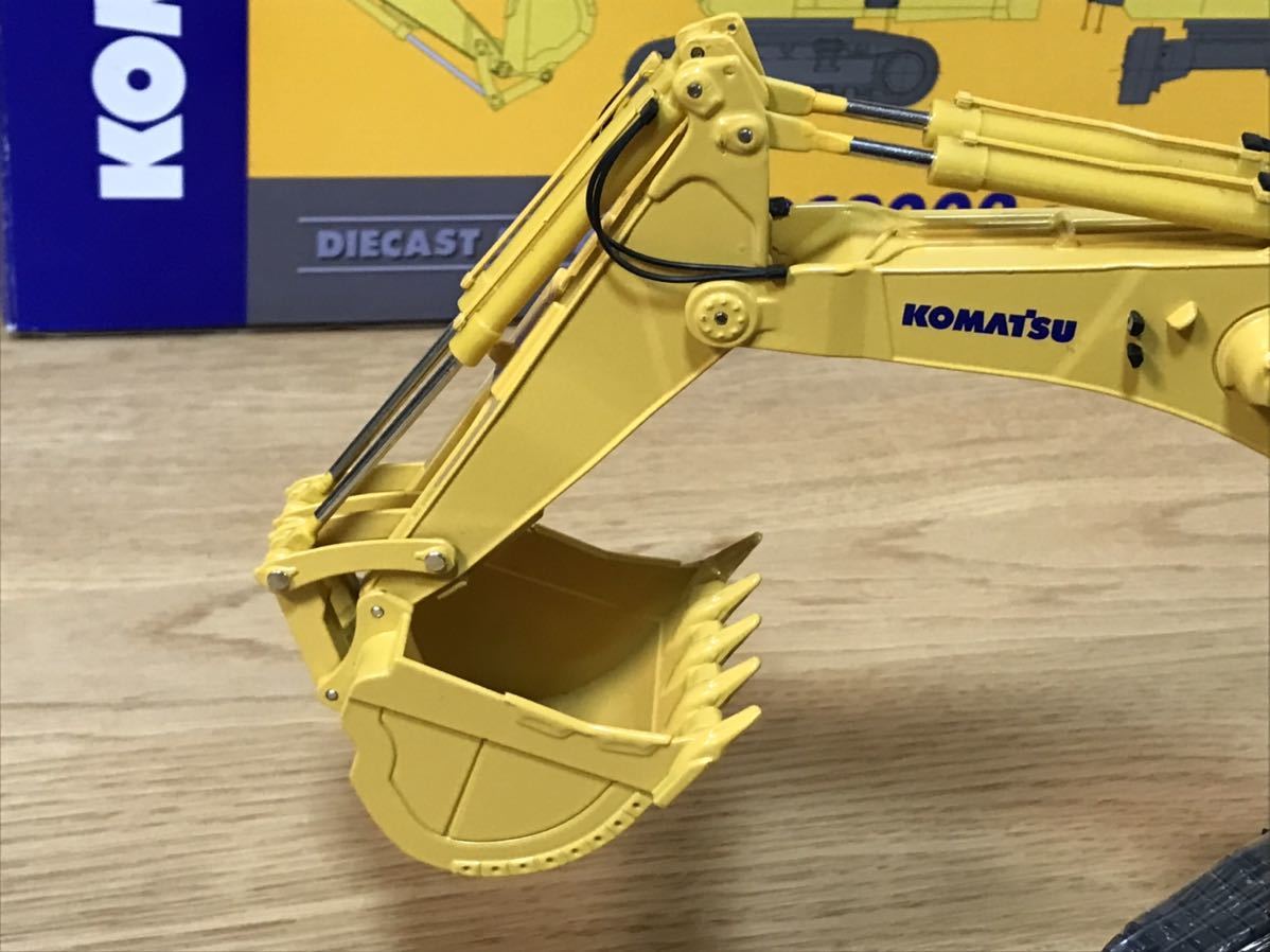 送料無料 KOMATSU コマツ PC2000-8 1/50 油圧ショベル バックホー 全長 