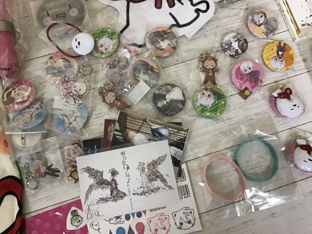 現状 歌い手 キャラ分け まふまふ グッズ まとめ売り トートバッグ スティックライト Cd 缶バッジ ポーチ 他 タレントグッズ 売買されたオークション情報 Yahooの商品情報をアーカイブ公開 オークファン Aucfan Com