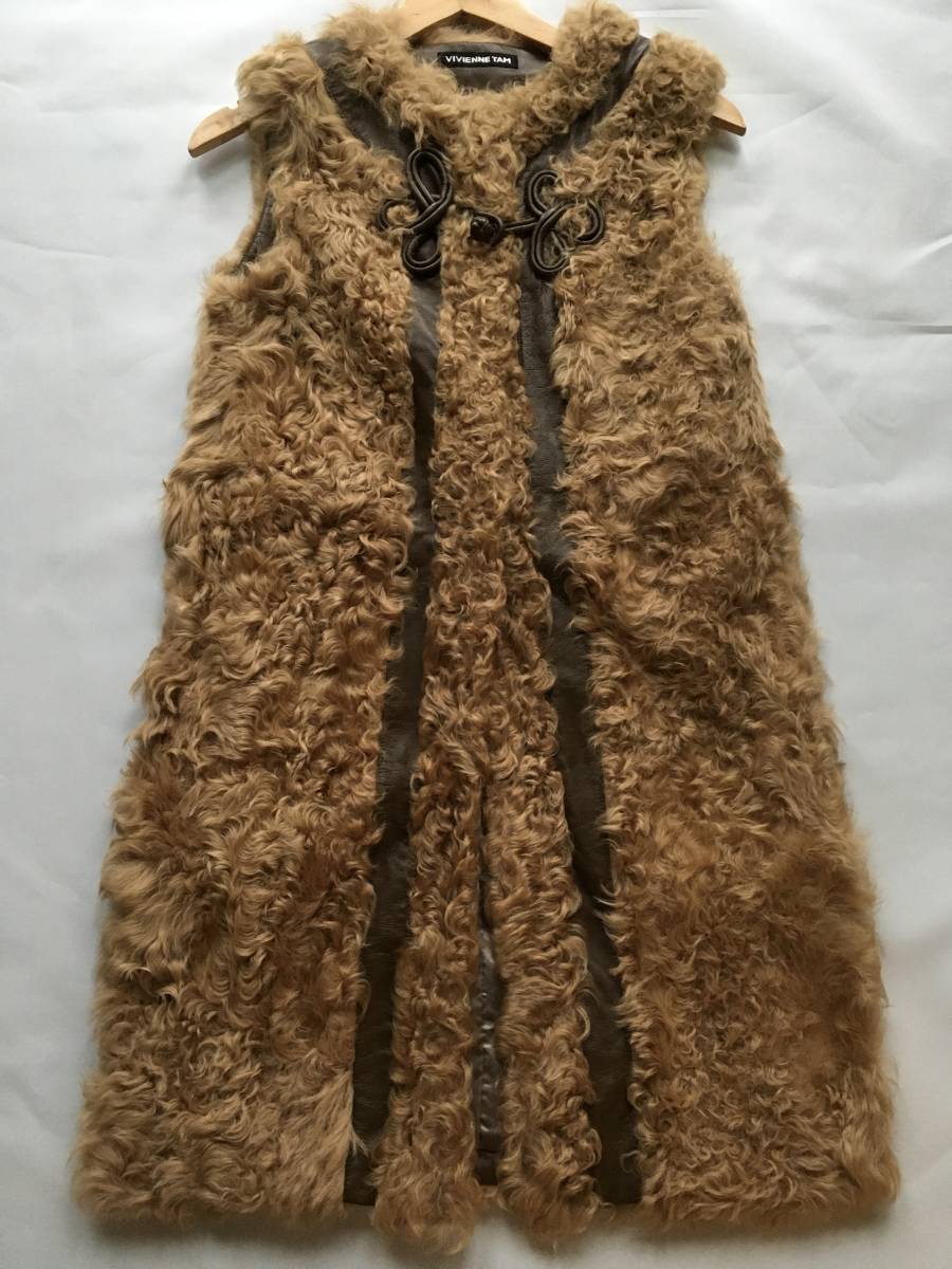 美品 VIVIENNE TAM(ヴィヴィアンタム) 羊革 ムートン ラム ベスト ジレ 