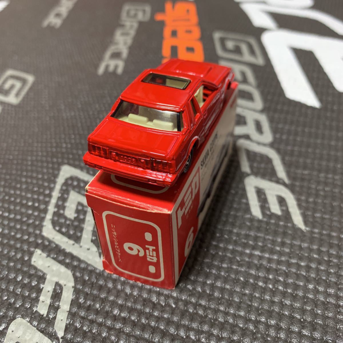 赤箱・当時物・日本製 tomica(トミカ) TOMY(トミー) NO.6 NISSAN
