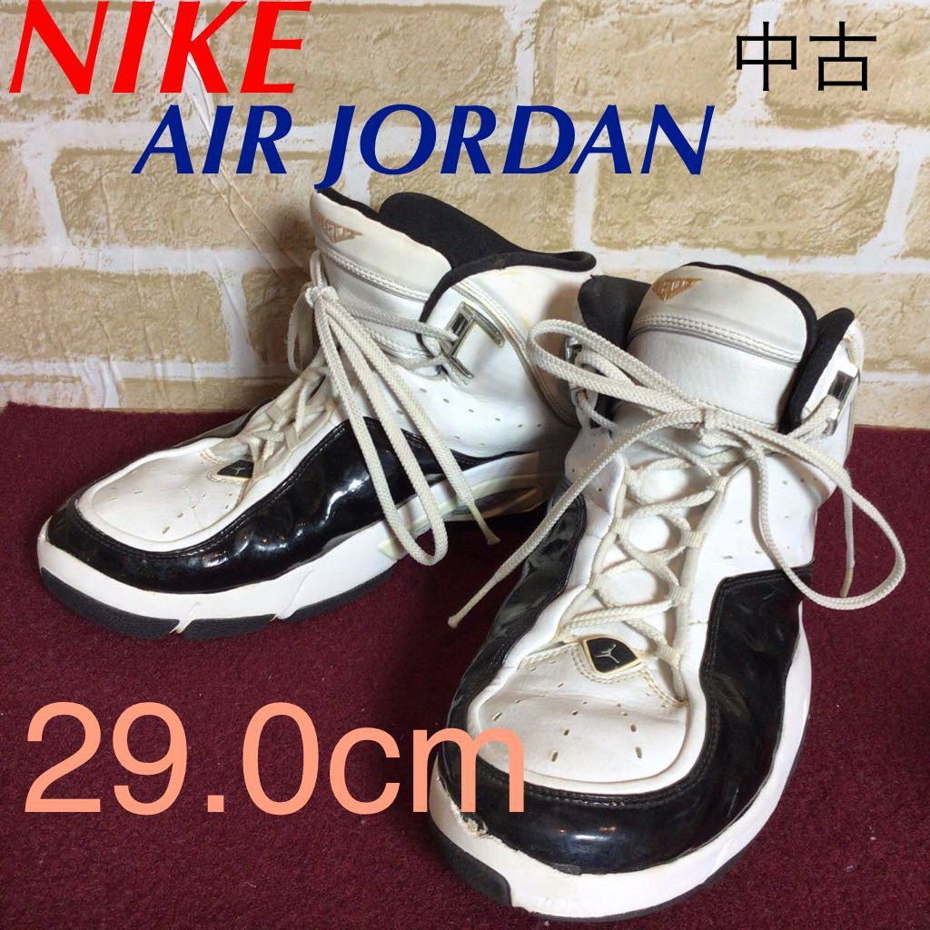 A 141 Nike Air Jordan バスケットシューズ 白 黒 29 0cm かっこいい 大きいサイズ 使用感あり 29 0cm 売買されたオークション情報 Yahooの商品情報をアーカイブ公開 オークファン Aucfan Com