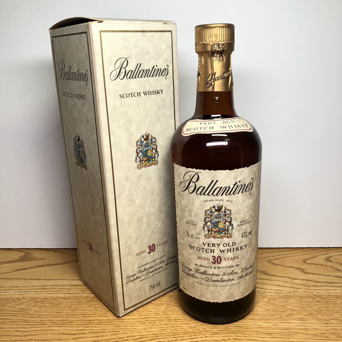 Ballantine's バランタイン ベリーオールド 30年 750ml 43% 箱 Ballantine's バランタイン ベリーオールド 30年 750ml 43% 箱