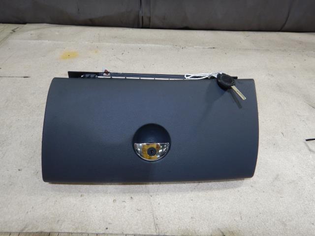 BMW ミニ GH-RA16 グローブボックス *