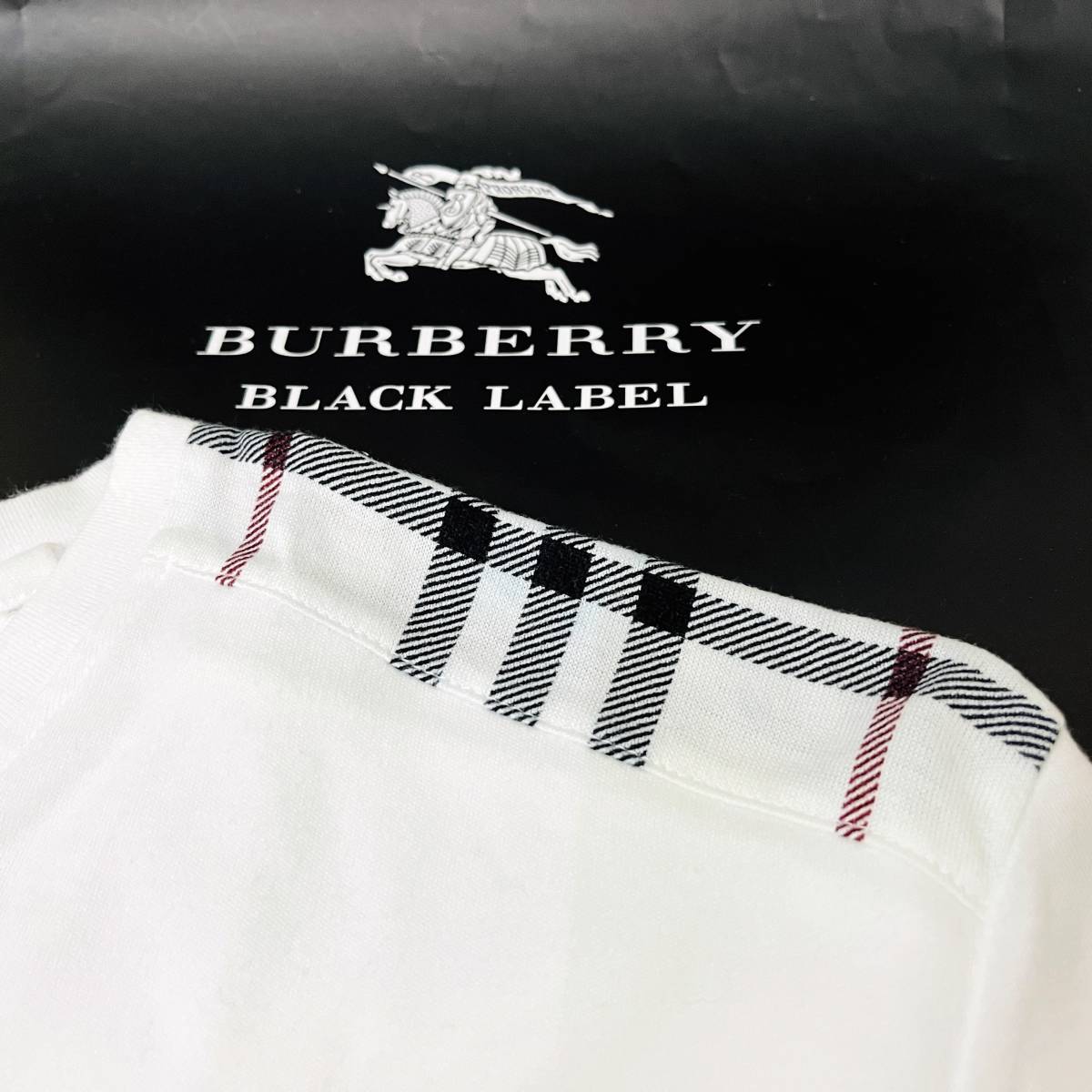 美品 BURBERRY BLACK LABEL バーバリーブラックレーベル VネックT 