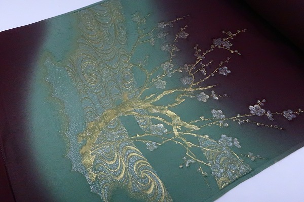 【激安大特価，安い】 着物フィ 1円 反物 絵羽解き 訪問着 付け下げ 刺繍 縮緬地 長さ14m40cm 紫がかった茶色 枝梅 仮絵羽 正絹 9825(未仕立て)｜売買されたオークション情報、yahooの商品情報をアーカイブ公開 - オー 未仕立て