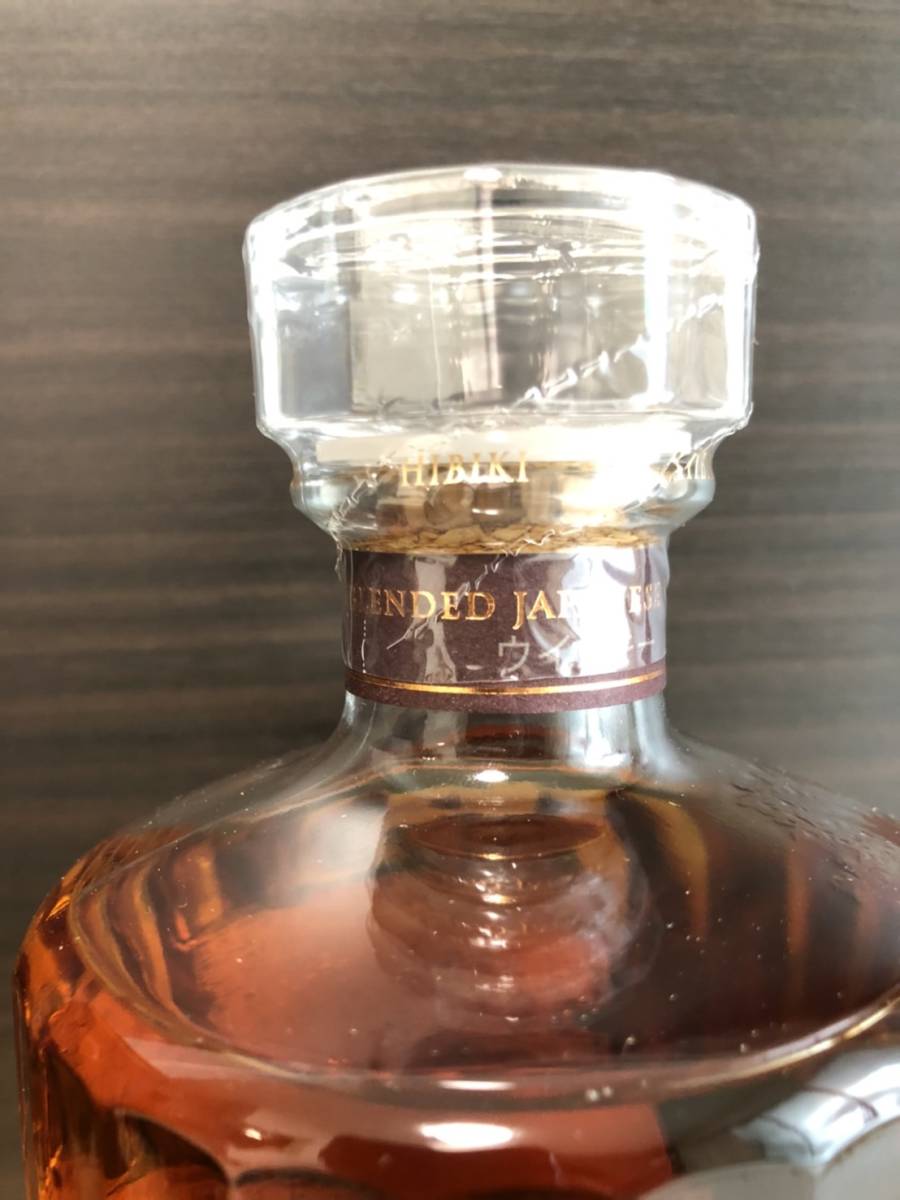 入手困難サントリーウイスキー響21年アルコール分43% 内容量700ml 箱付き