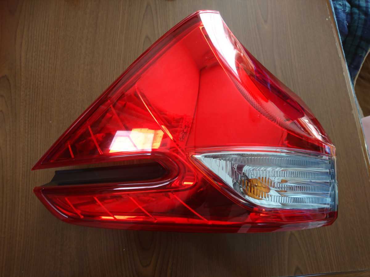 ホンダ フリード ハイブリッド テールランプ(L) GB7 GB8 KOITO 220-62201