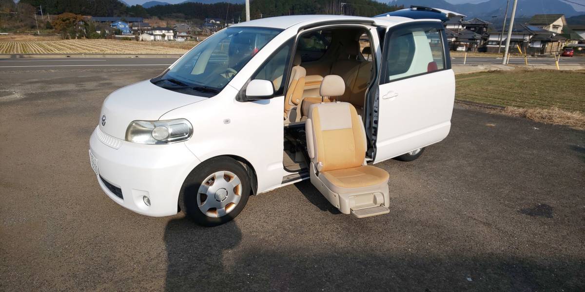 トヨタ ポルテ ウェルキャブ 1.5 助手席リフトアップシート車 X 助手席 