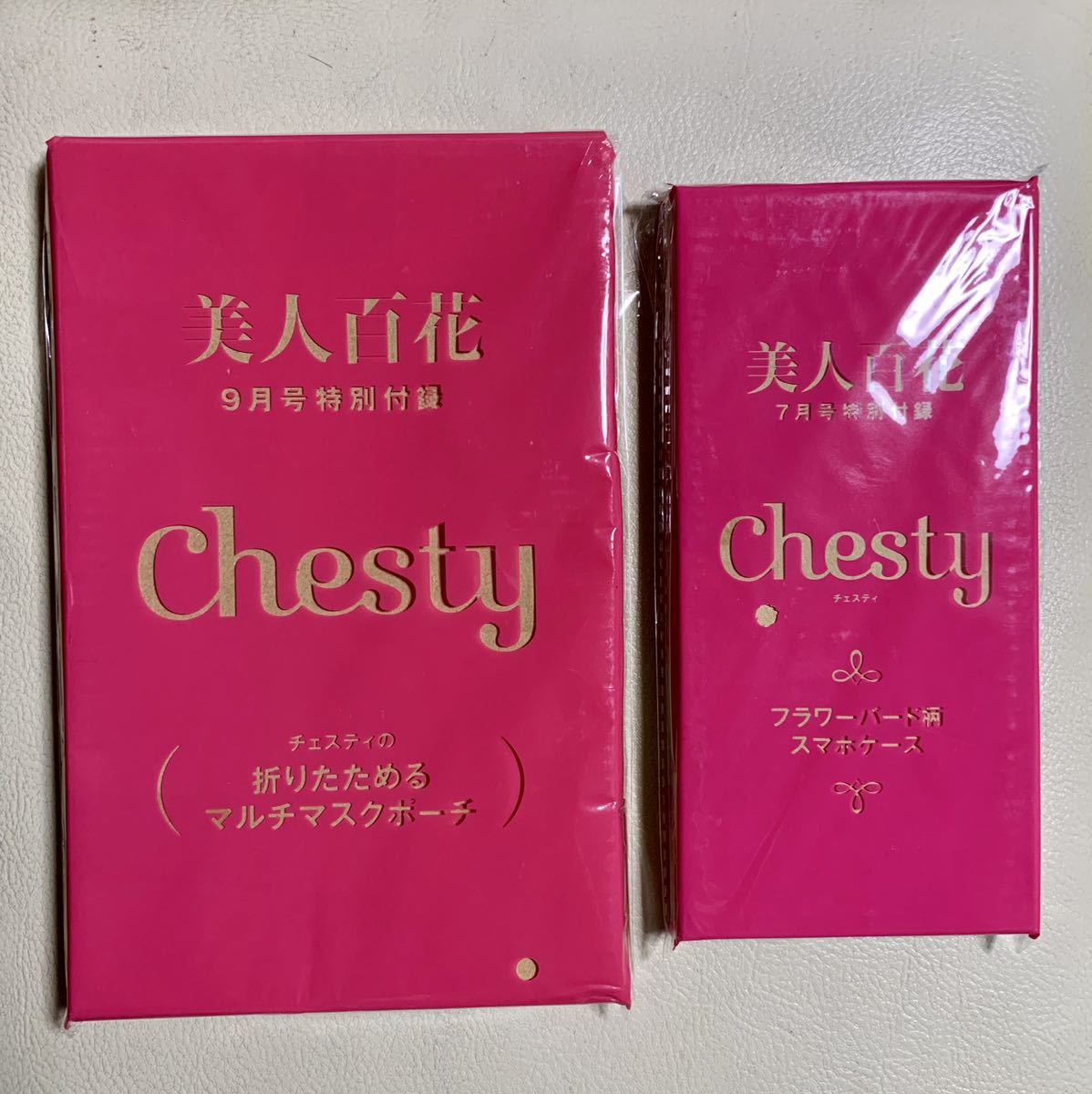 チェスティ 折りたためるマルチマスクポーチ フラワーバード柄スマホケース 雑誌付録 ファッション総合 売買されたオークション情報 Yahooの商品情報をアーカイブ公開 オークファン Aucfan Com