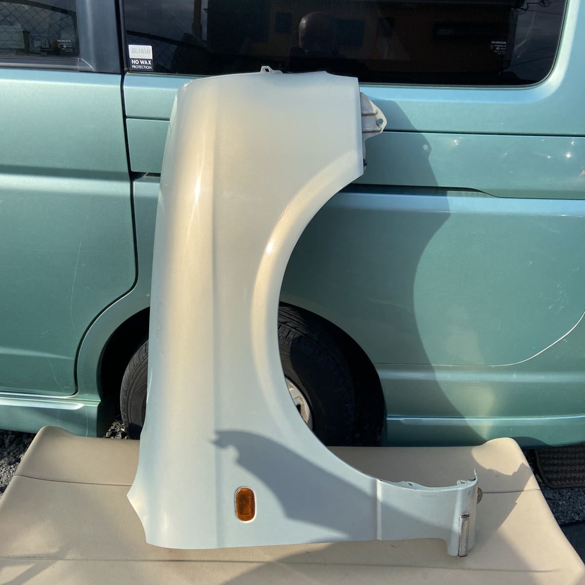 【数量限定，人気】 ダイハツ ミラジーノ L700S ミニライトスペシャル 後期 右側 運転席側 フロントフェンダー フェンダー ボディカラー T17(フロント)｜売買されたオークション情報、yahooの商品情報をアーカイブ ダイハツ用
