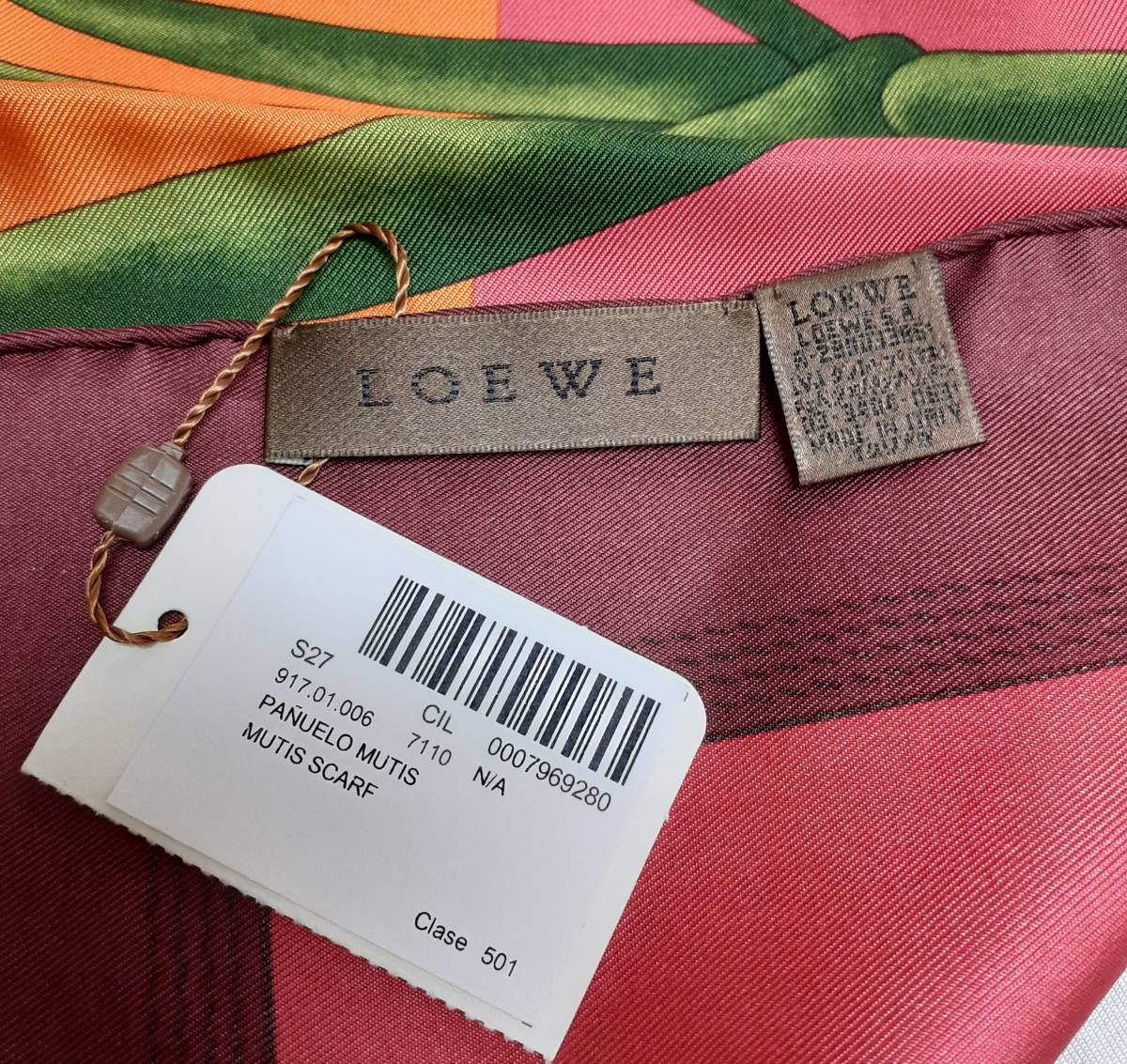  タグ付き LOEWE ロエベ 大判 スカーフ ストール ブランド 小物(女性用)｜売買されたオークション情報、yahooの商品情報をアーカイブ公開 - オークファン 女性用