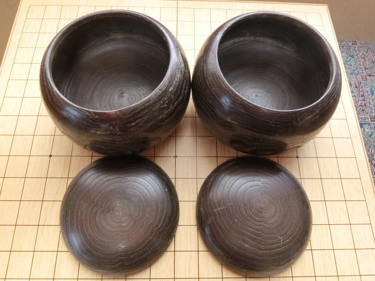 碁石　囲碁 碁笥 蛤碁石 那智黒 32号 碁石】32号蛤碁石と碁笥 【公式通販】