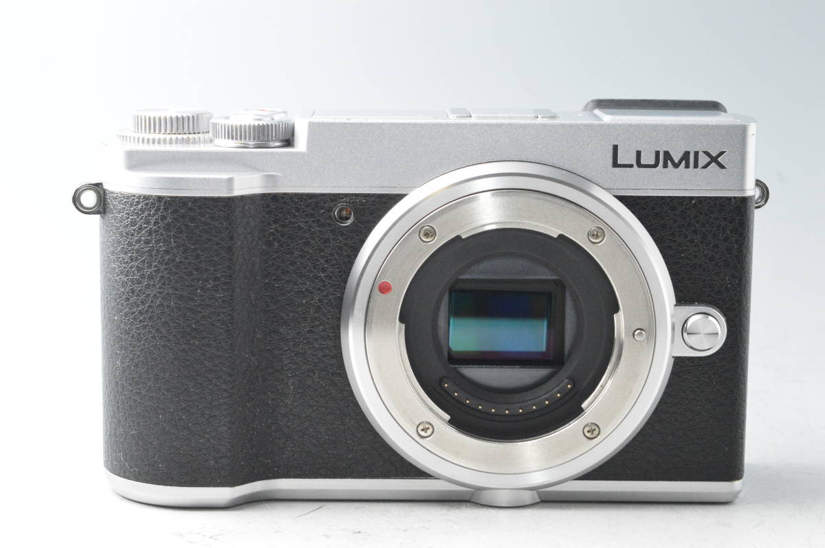 #6382 【美品】 パナソニック Panasonic ルミックス GX7MK3 ボディ シルバー DC-GX7MK3-S パナソニック Panasonic LUMIX 新品)Panasonic LUMIX（ルミックス）のミラーレスのおすすめ人気 DMC-S2-W