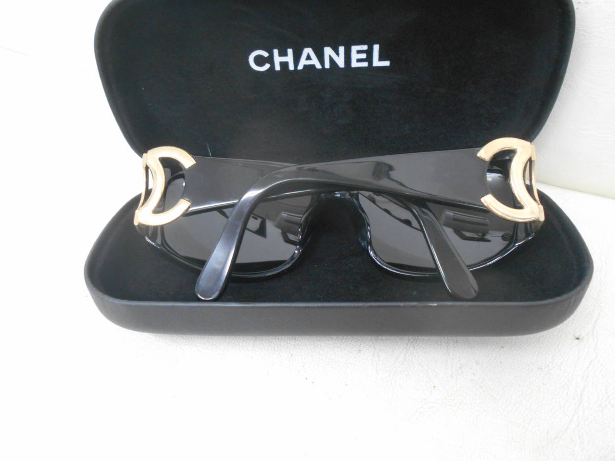 ☆CHANEL シャネル サングラス 02461 94305 ケース付き☆ CHANEL 02461