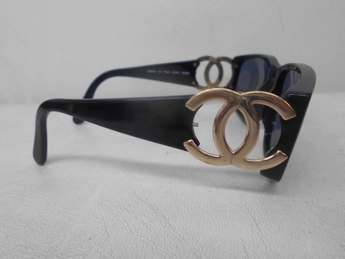 ☆CHANEL シャネル サングラス 02461 94305 ケース付き☆ CHANEL 02461