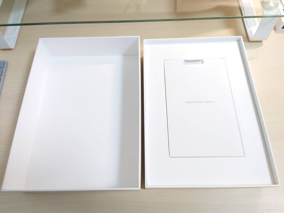 iPad 第9世代 10.2インチモデル 2021年 モデル 現行 シルバー 「空箱 