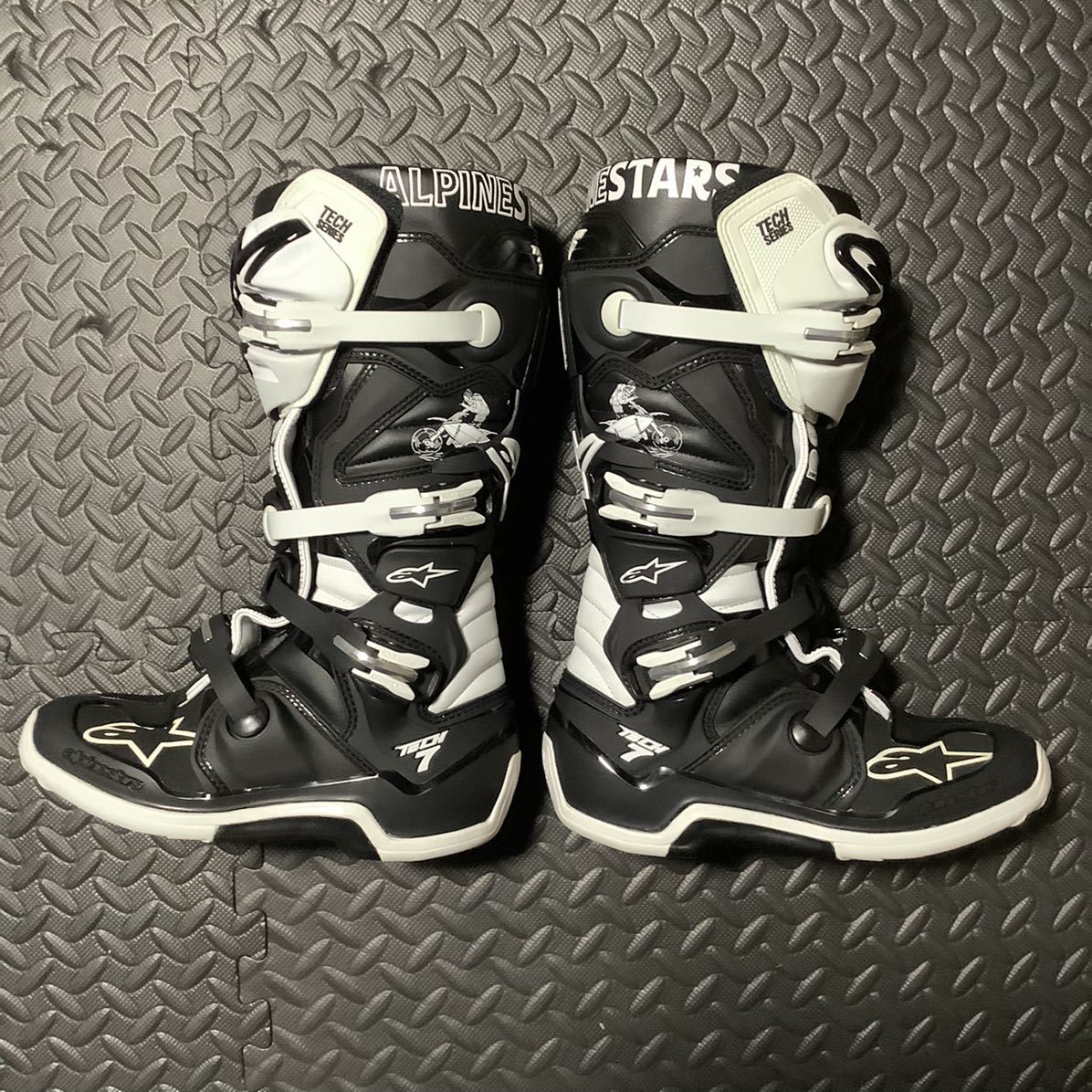 限定品 アルパインスターズ テック7 alpinestars TECH7 ダイヤル 27.5