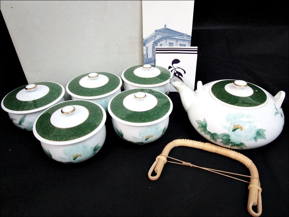 【新品未使用】中国工芸美術品 茶具 17 45-458871-06 [S] 香蘭社 蓋付茶器揃 金彩 花柄 白×緑系 湯呑み 5客