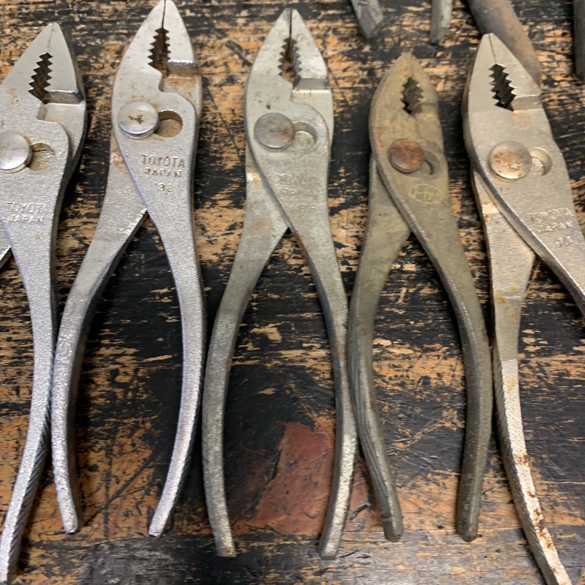 T1 142 コンビネーションプライヤー 25点まとめて 工具 ハンドツール Toyota Nissan Lobstar Hit メンテナンス 品 ハンドツール 大工道具 売買されたオークション情報 Yahooの商品情報をアーカイブ公開 オークファン Aucfan Com