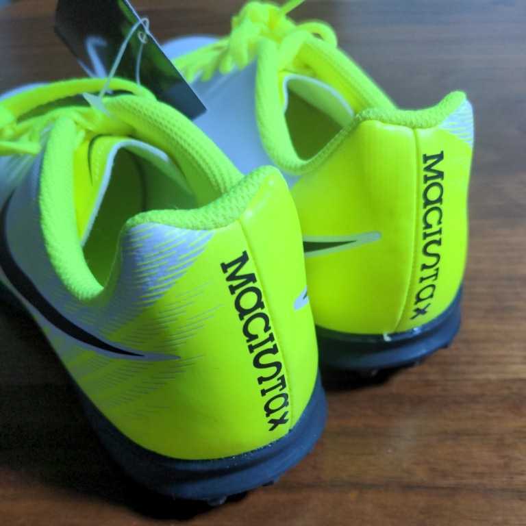 Nike トレーニングシューズ 22cm マジスタ サッカー フットサル 人工芝 ナイキ キッズ 子ども トレシュー ジュニア 22 0cm 売買されたオークション情報 Yahooの商品情報をアーカイブ公開 オークファン Aucfan Com