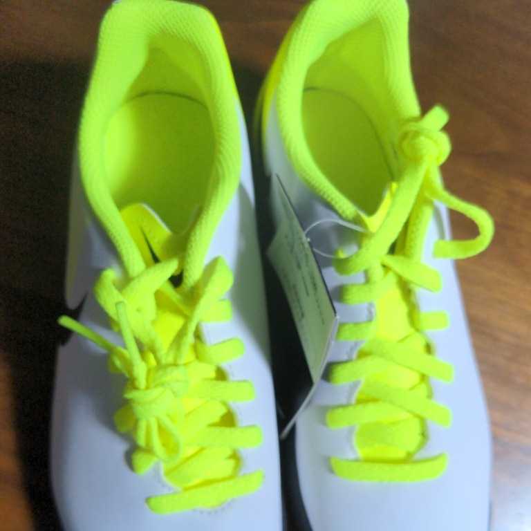 Nike トレーニングシューズ 22cm マジスタ サッカー フットサル 人工芝 ナイキ キッズ 子ども トレシュー ジュニア 22 0cm 売買されたオークション情報 Yahooの商品情報をアーカイブ公開 オークファン Aucfan Com