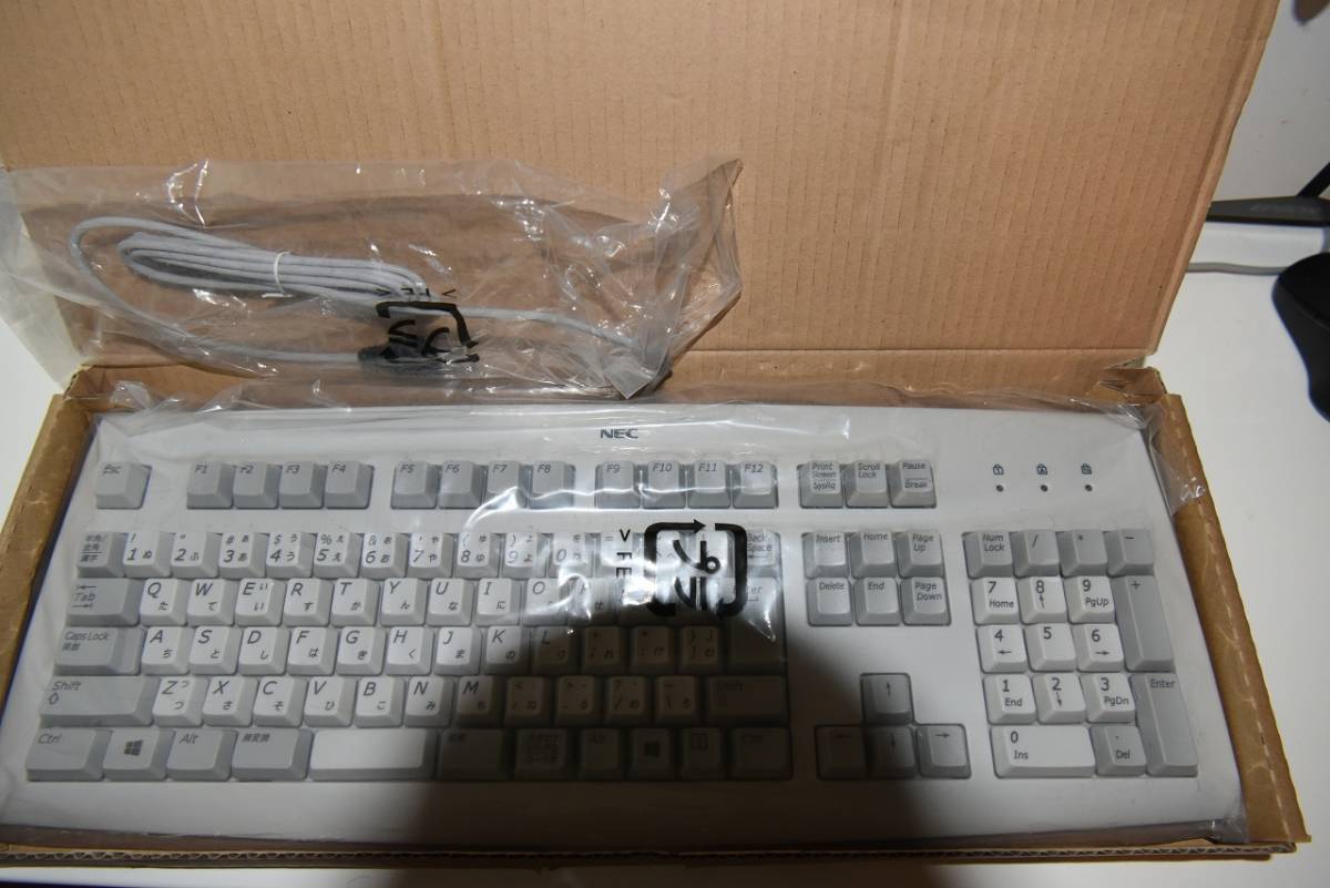 新品未使用 NEC KU-1003 USBキーボード PC-9800シリーズのような打ち 