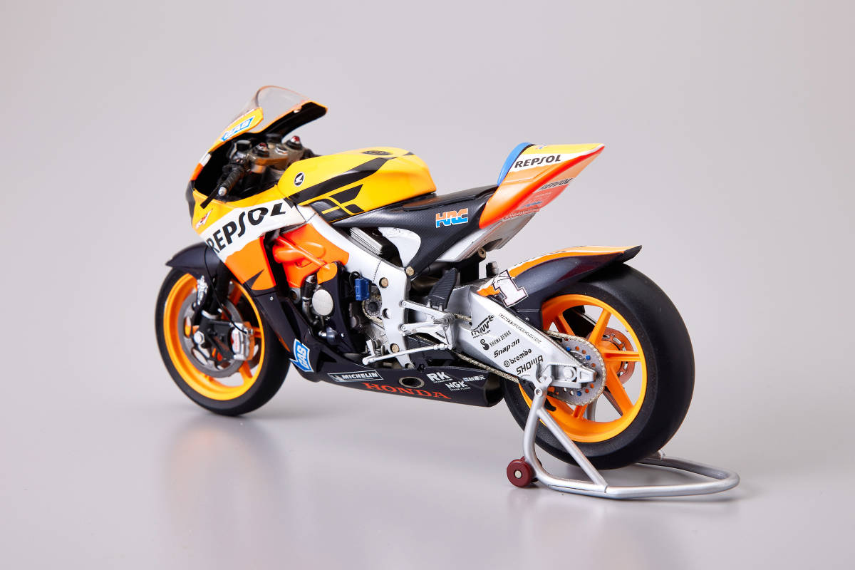 ミニチャンプス 1 12 ホンダrc212v レプソルホンダ ニッキー ヘイデン 品 オートバイ 売買されたオークション情報 Yahooの商品情報をアーカイブ公開 オークファン Aucfan Com