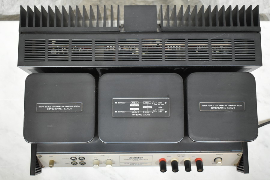 VICTOR ビクター パワーアンプ M-3030 M-3030 ビクター パワーアンプ
