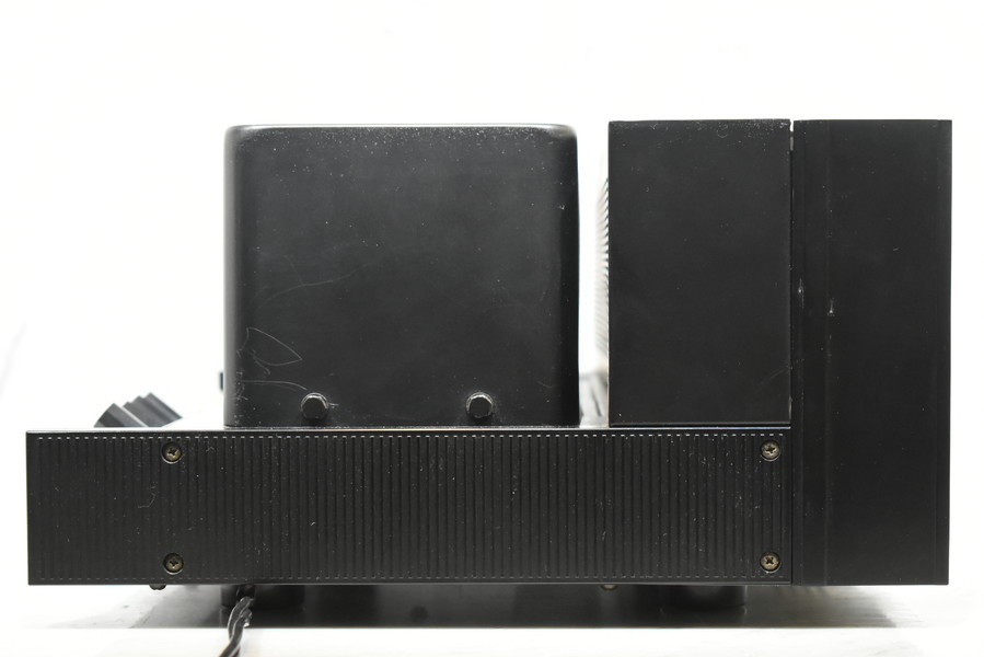 VICTOR ビクター パワーアンプ M-3030 M-3030 ビクター パワーアンプ