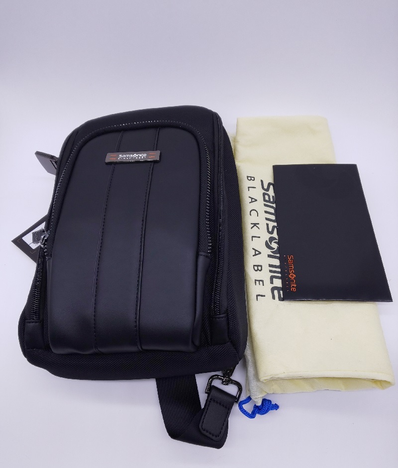 Samsonite サムソナイト ボディバッグ ブラック - ナイロン RED レザー SAMSONITE ☆タグ付未使用☆ 本革 ビジネスバッグ ボディ Yahoo!オークション レッド ブランド