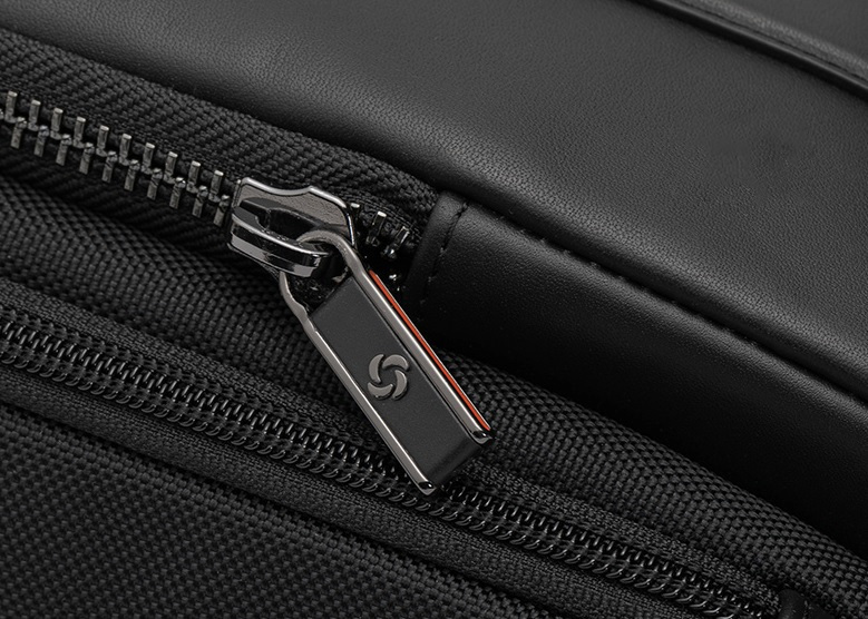 Samsonite サムソナイト ボディバッグ ブラック - ナイロン RED レザー SAMSONITE ☆タグ付未使用☆ 本革 ビジネスバッグ ボディ Yahoo!オークション レッド ブランド