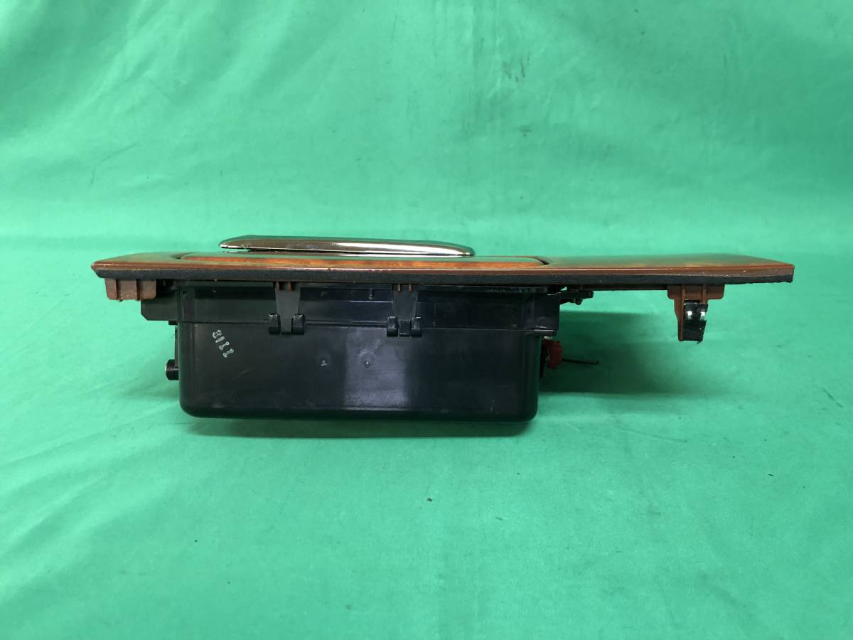ML198 中古 トヨタ セルシオ UCF30 UCF31 後期 純正 センター
