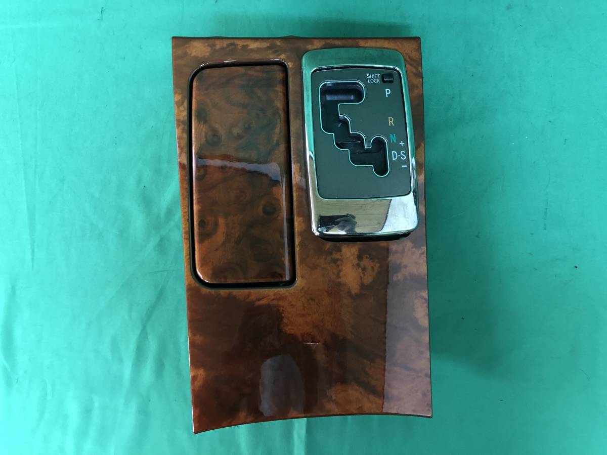 ML198 中古 トヨタ セルシオ UCF30 UCF31 後期 純正 センター