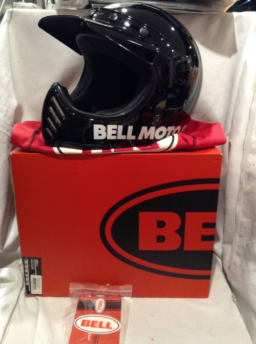 BEEL MOTO3な感じのヘルメットtt&co