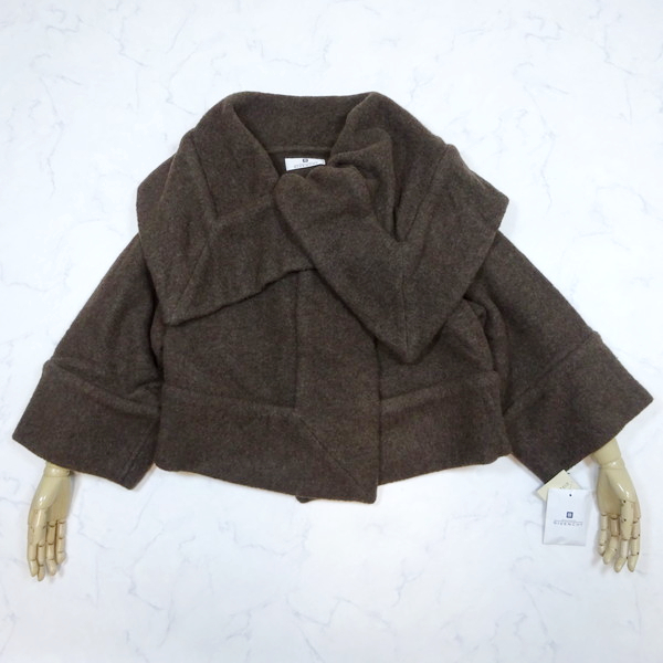 GIVENCHY ジバンシー 新品 ポンチョ マント風 ウールジャケット カーキ 定価￥97000 size 38 wool jacket 日本製 476-55205