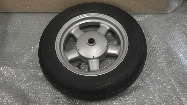 ジャイロキャノピー TA03 の フロントホイール タイヤ付 *1642648073