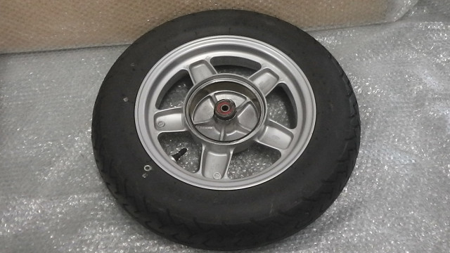 ジャイロキャノピー TA03 の フロントホイール タイヤ付 *1642648073