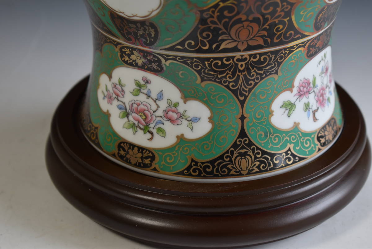 西洋陶器】ドイツ名窯「KAISER カイザー」大花瓶 高さ49.5cm