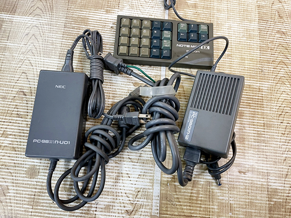 ◇ジャンク品◇NEC PC-9801NS/E40 PC9821Nf/810W×2台 その他ソフト ◇ジャンク品◇NEC PC-9801NS/E40 PC9821Nf/810W×2台 その他ソフト
