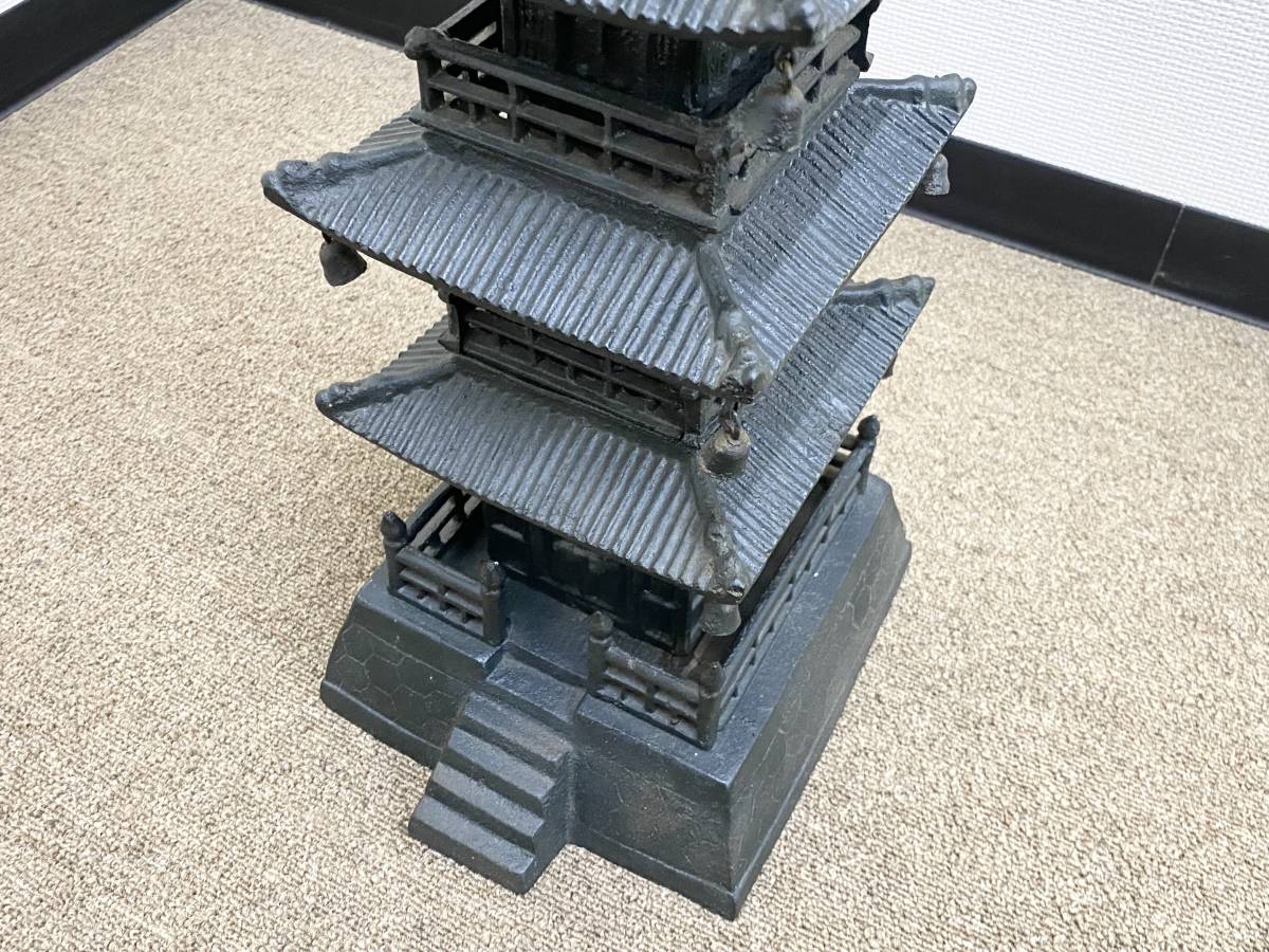◇【金属製 五重塔 法隆寺 オブジェ 置き物 飾り物】◇玄関 和室 中古