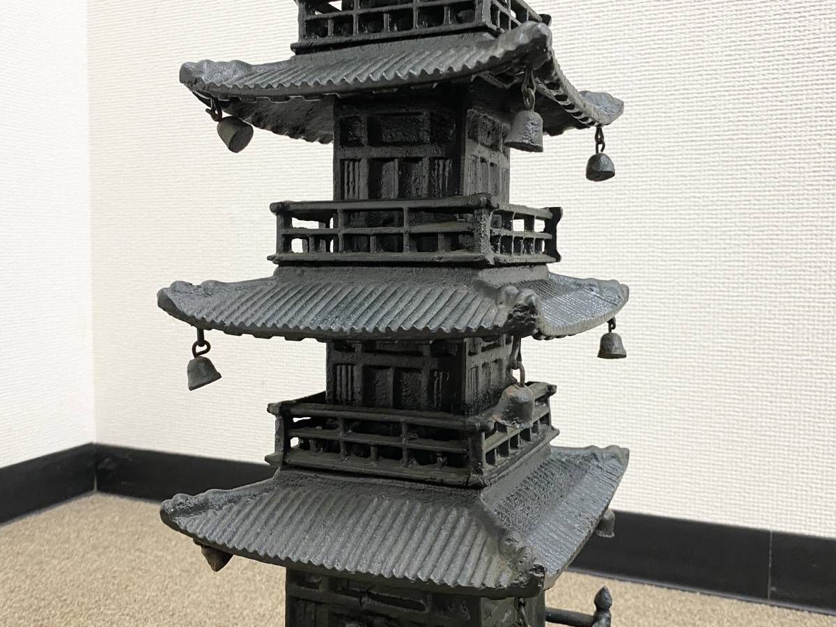 ◇【金属製 五重塔 法隆寺 オブジェ 置き物 飾り物】◇玄関 和室 中古