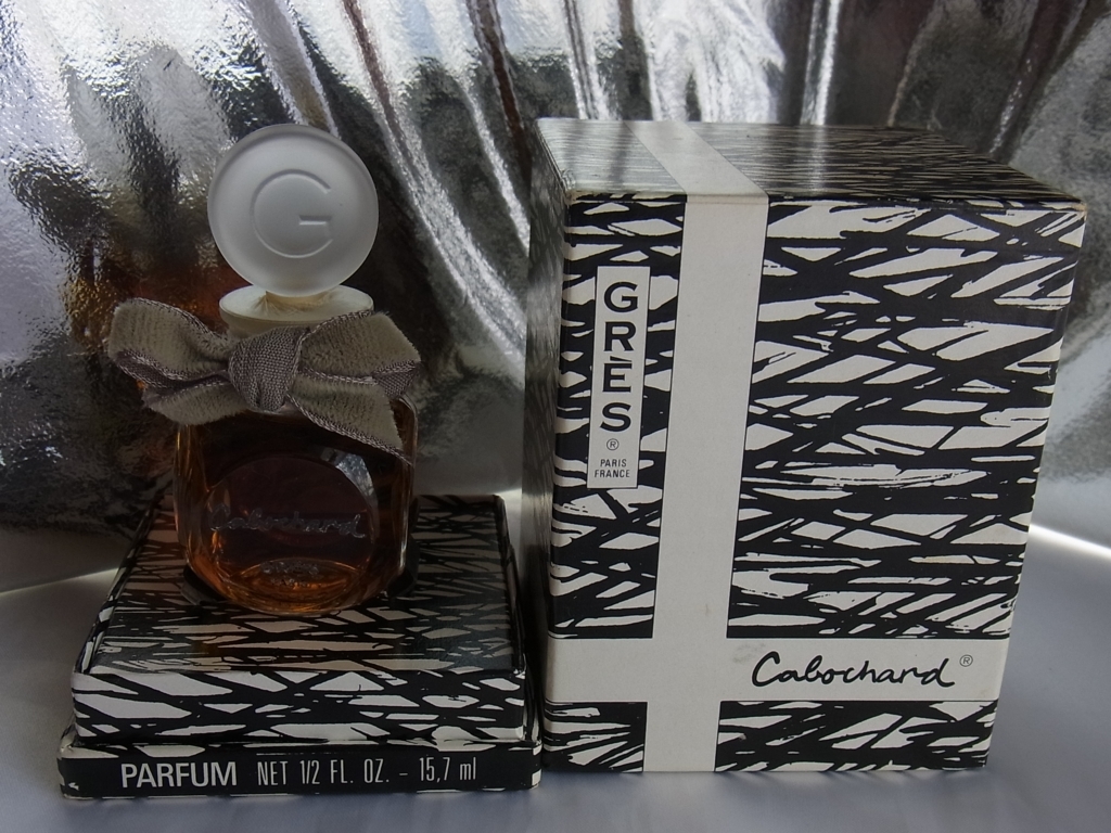 安い，人気 ヴィンテージ GRES グレ Cabochard カボシャール PARFUM 15.7ml 香水ボトル 箱付/未開栓(女性用)｜売買されたオークション情報、yahooの商品情報をアーカイブ公開 - オークファン その他