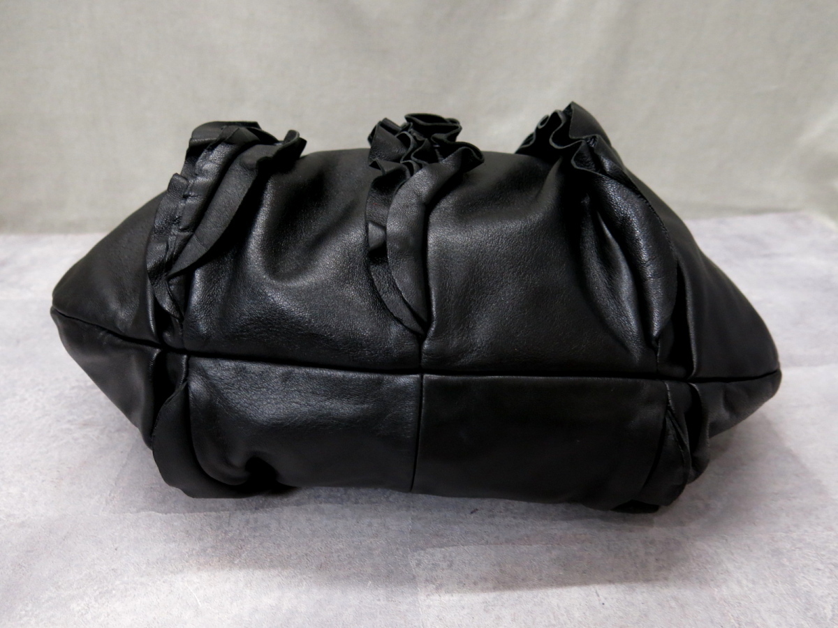 ○超美品○PRADA プラダ○カーフ レザー 本革○フリル ショルダー 