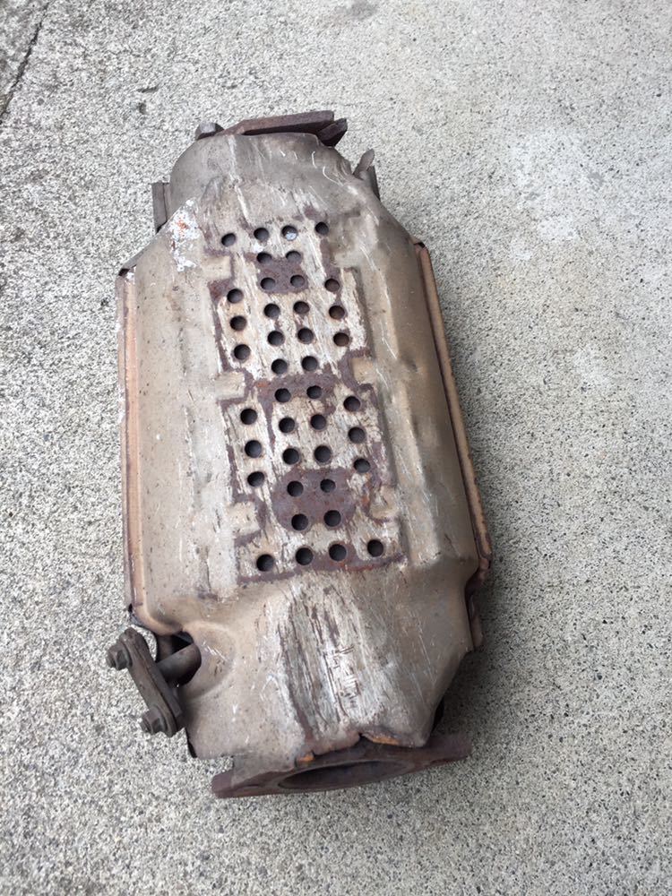 s15シルビア 純正加工触媒 ※公道使用不可※ 車種不明 触媒 シルビア？ シルビア S15 純正 ドリフトはもちろん街