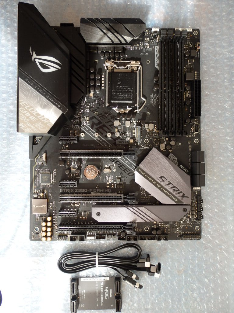ASUS「STRIX Z390-F GAMING」/LGA1151-i9対応/中古動作品/