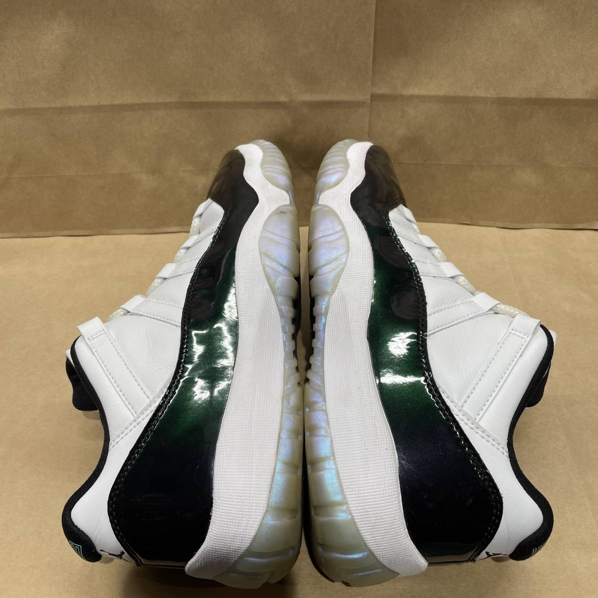 US9.5 27.5cm NIKE AIR JORDAN 11 RETRO LOW 528895-145 WHITE/EMERALD  